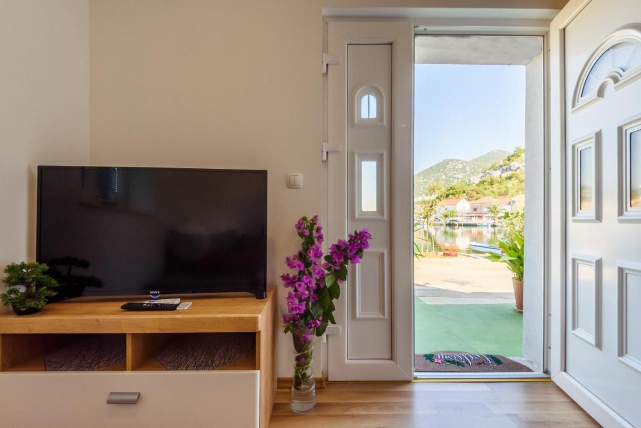 Apartment Dego Near Ploce, Riverfront, Parking Rogotin Kültér fotó
