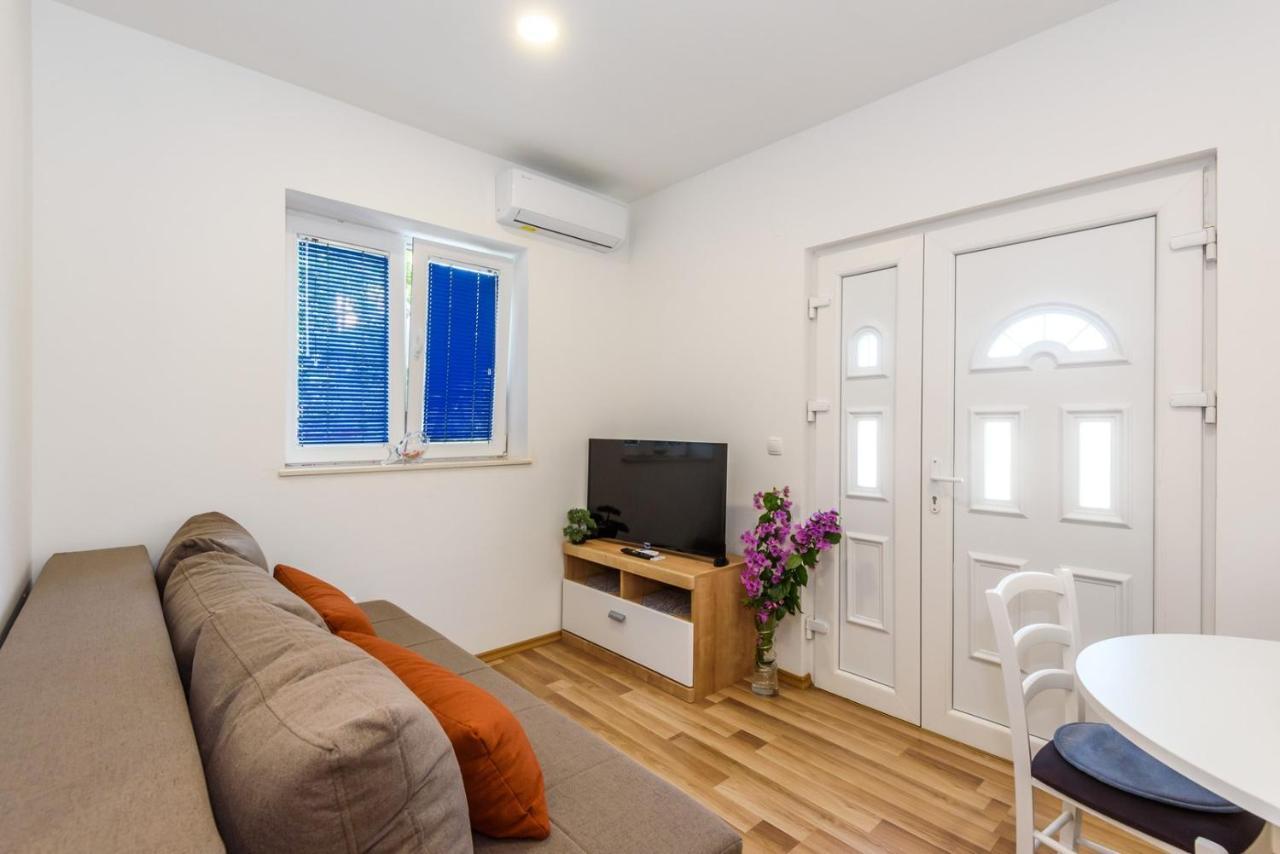 Apartment Dego Near Ploce, Riverfront, Parking Rogotin Kültér fotó